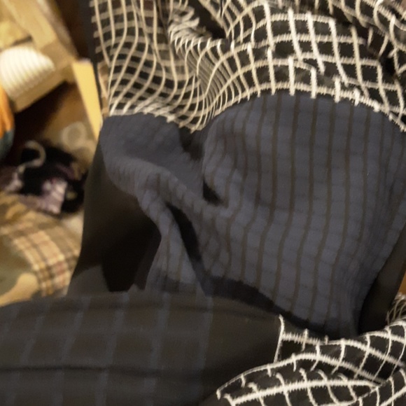 Halogen Women's Black, White & Blue Dress. - Picture 8 of 8